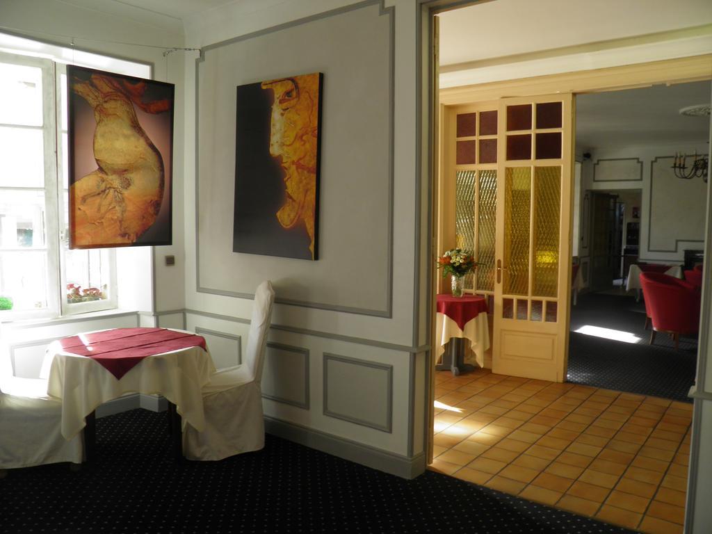 Hotel Le Relais De Montignac Exterior foto